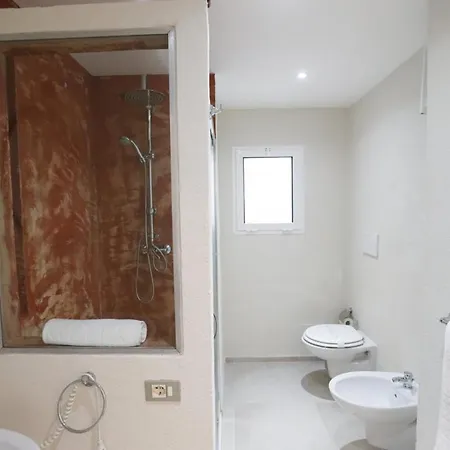 לינה וארוחת בוקר Dimora Mazzini 4*